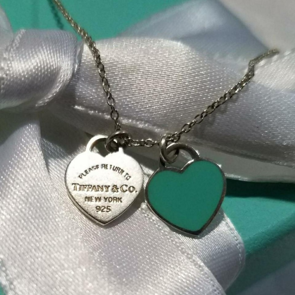 NWT Tiffany double heart necklace.